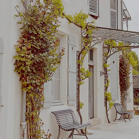 Bed & Breakfast Domaine Les Darbonnets - Et Table D'hotes